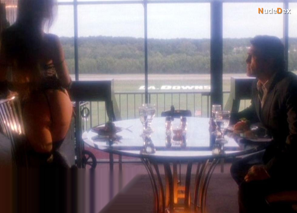 Samantha Phillips in The Dallas Connection, photo 12