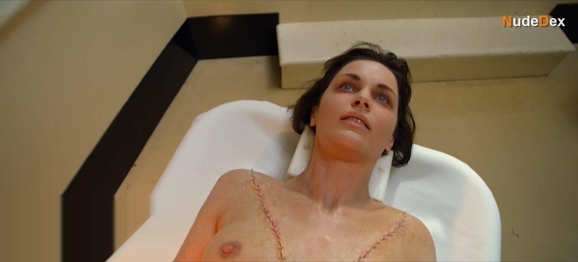 Samantha Sergeant in Ratched, photo 6