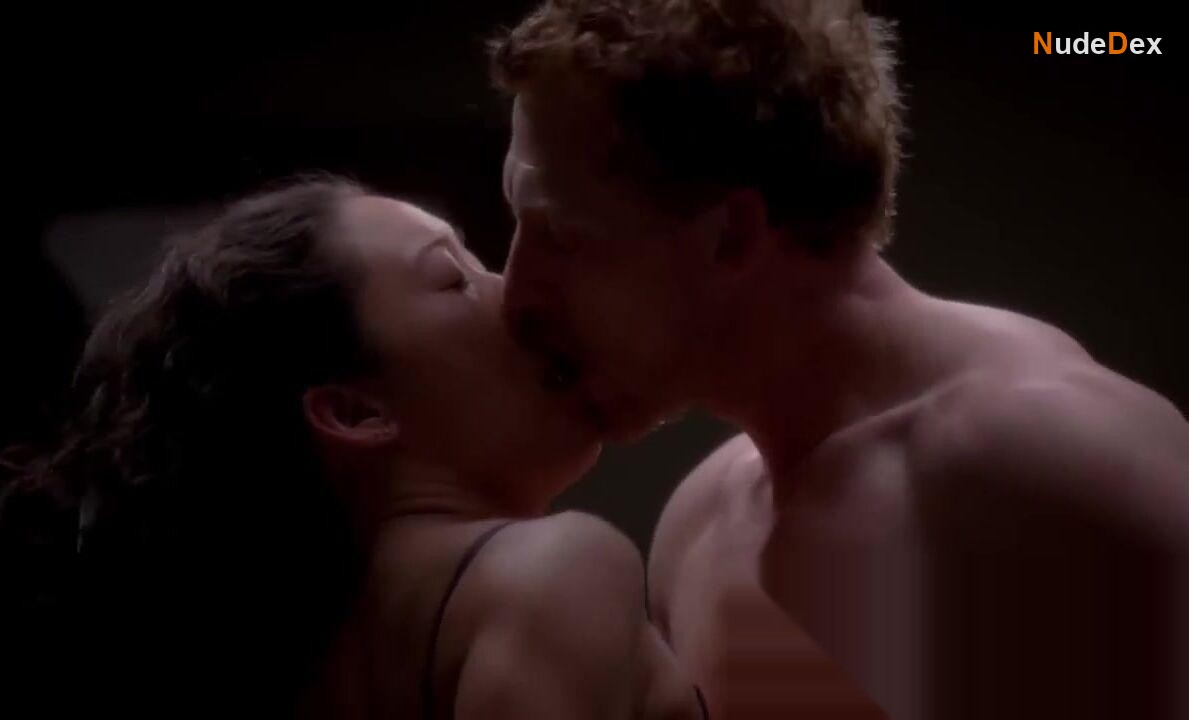 Sandra Oh in Grey's Anatomy, photo 14