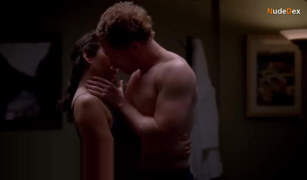 Sandra Oh in Grey's Anatomy, photo 16