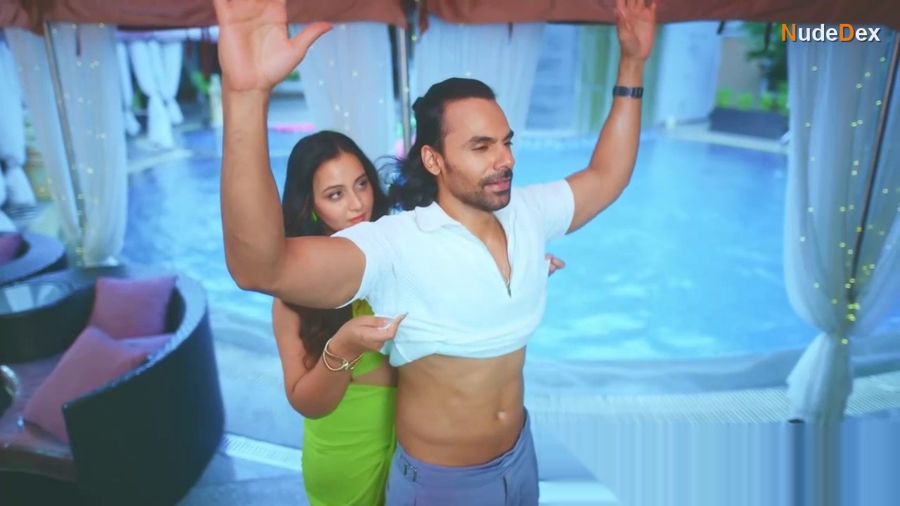 Saniya Khera in Dirty Scams, photo 5