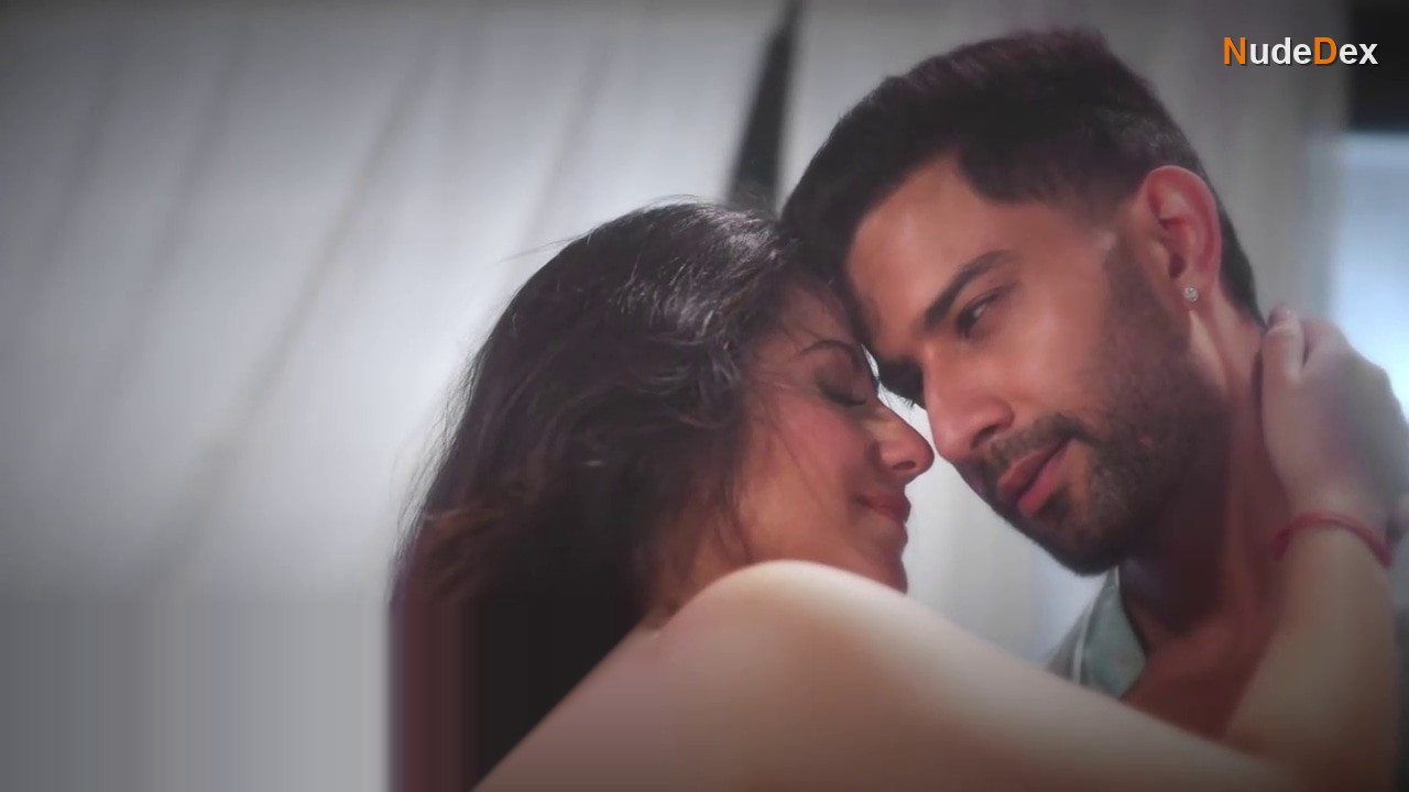 Saniya Khera in Dirty Scams, photo 6