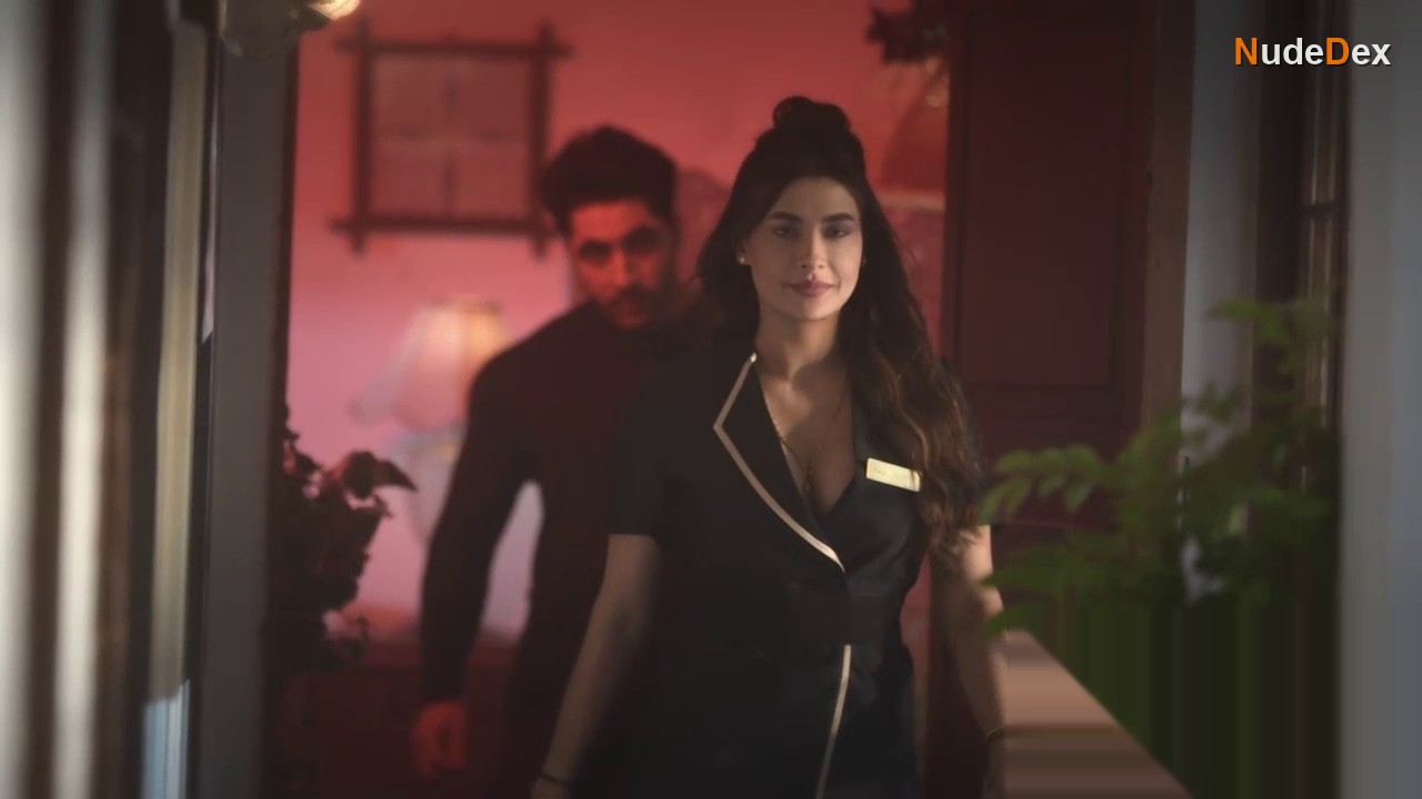 Saniya Khera in Dirty Scams, photo 65