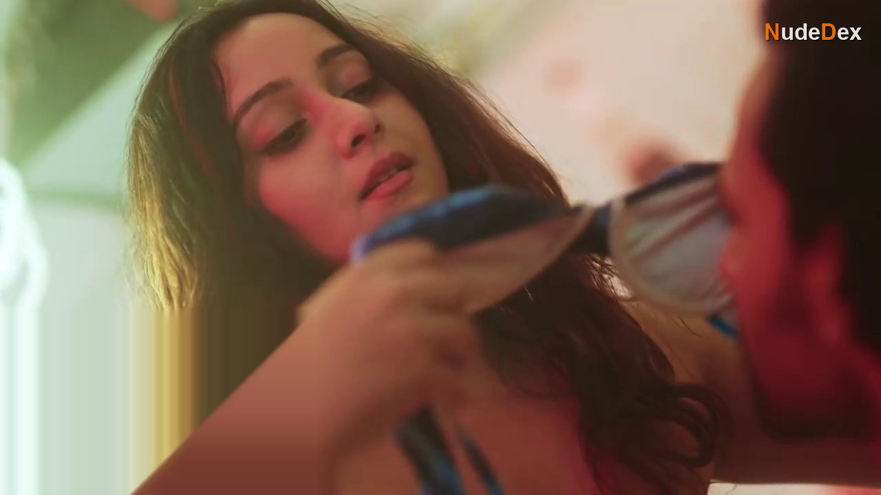 Saniya Khera in Dirty Scams, photo 67
