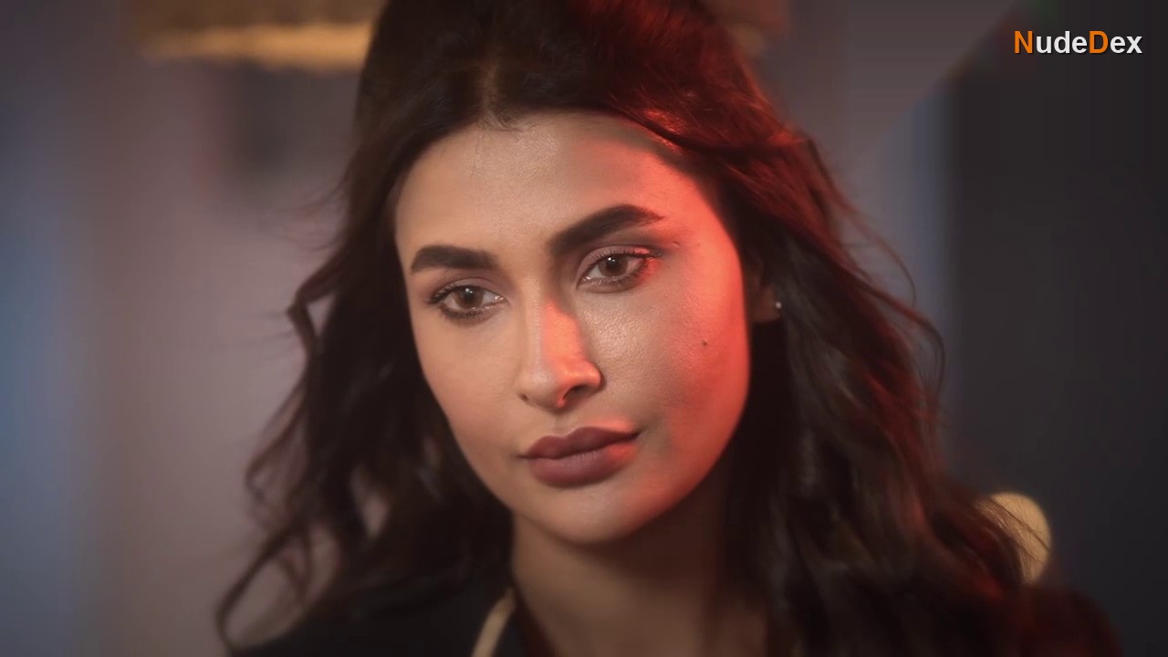 Saniya Khera in Dirty Scams, photo 77