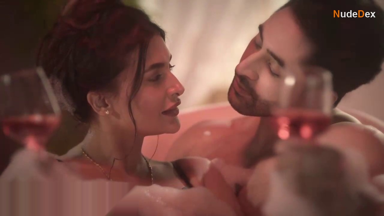 Saniya Khera in Dirty Scams, photo 110