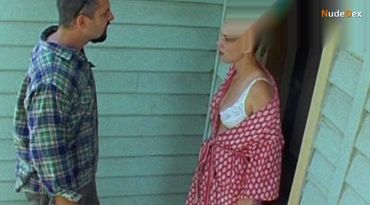 Sara Ellis Holland in Rosebery 7470, photo 3
