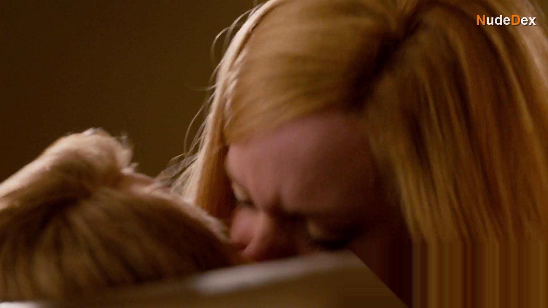 Sarah Baker in The Campaign, photo 5