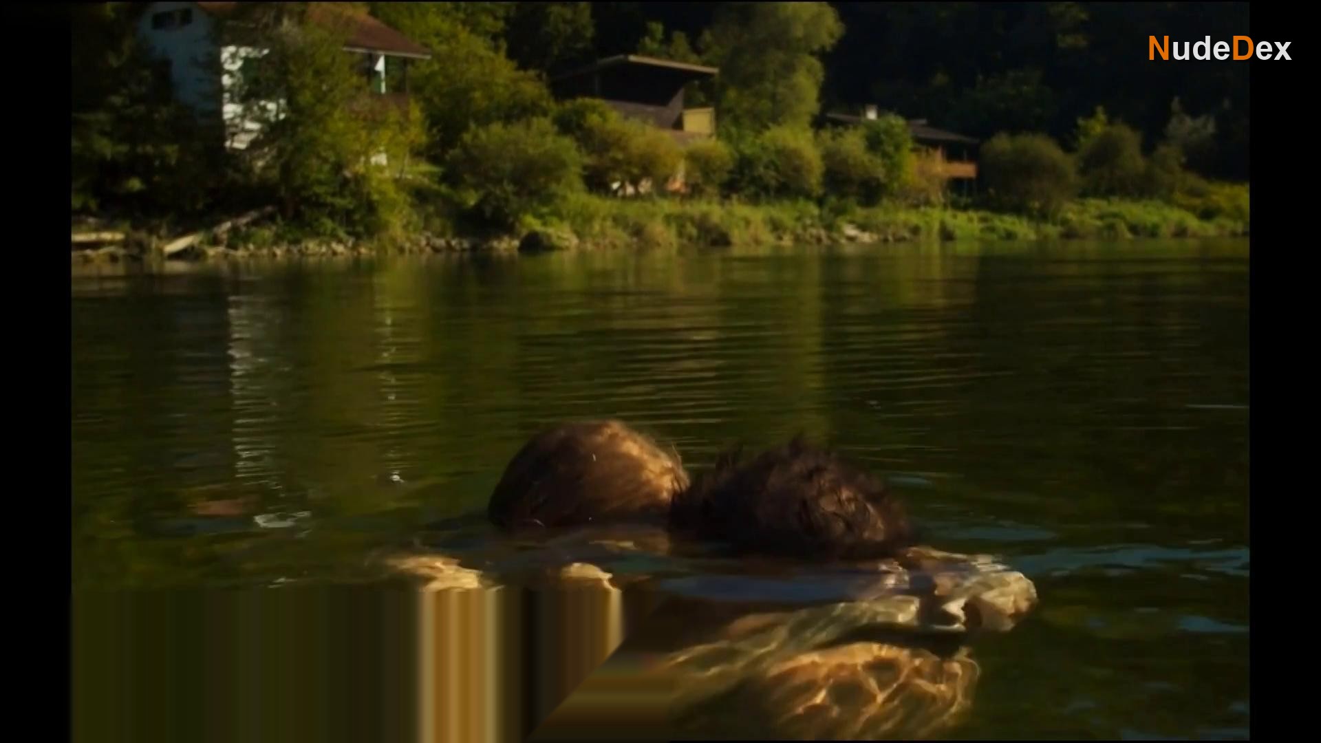 Sarah Bramms in Momentum, photo 3