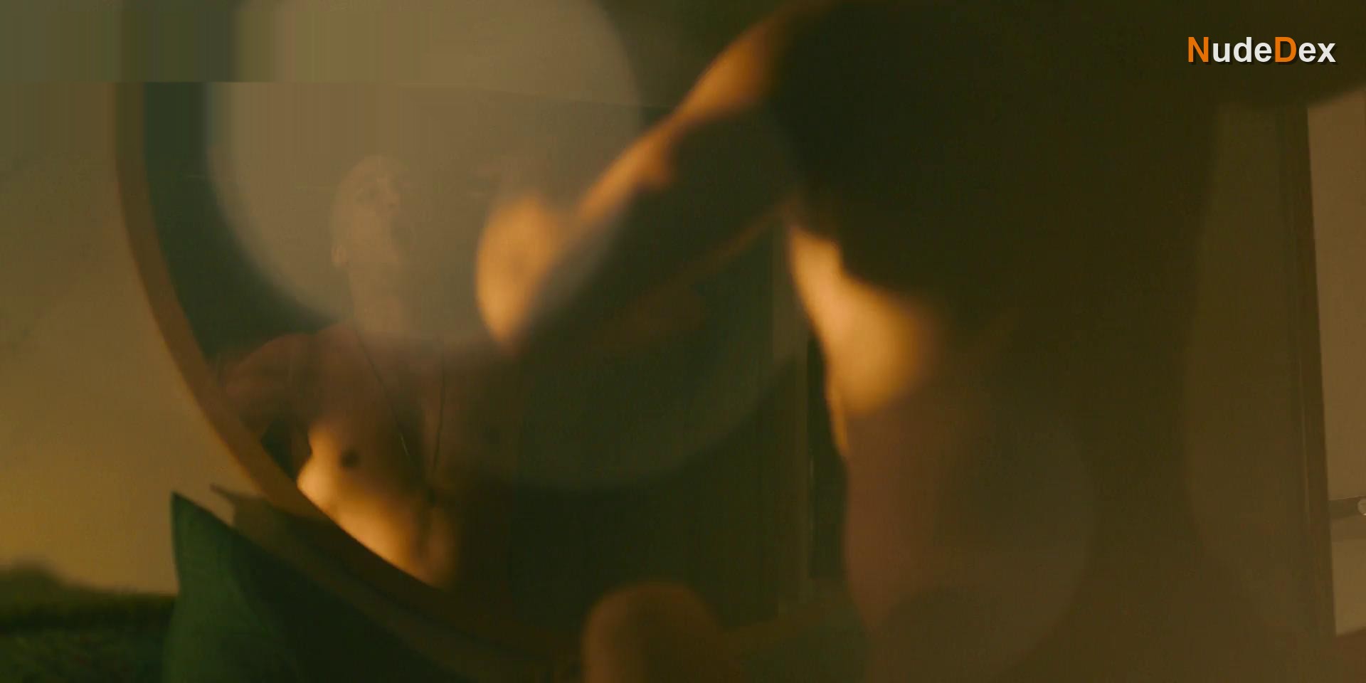 Sarah Jague in Escort Boys, photo 4