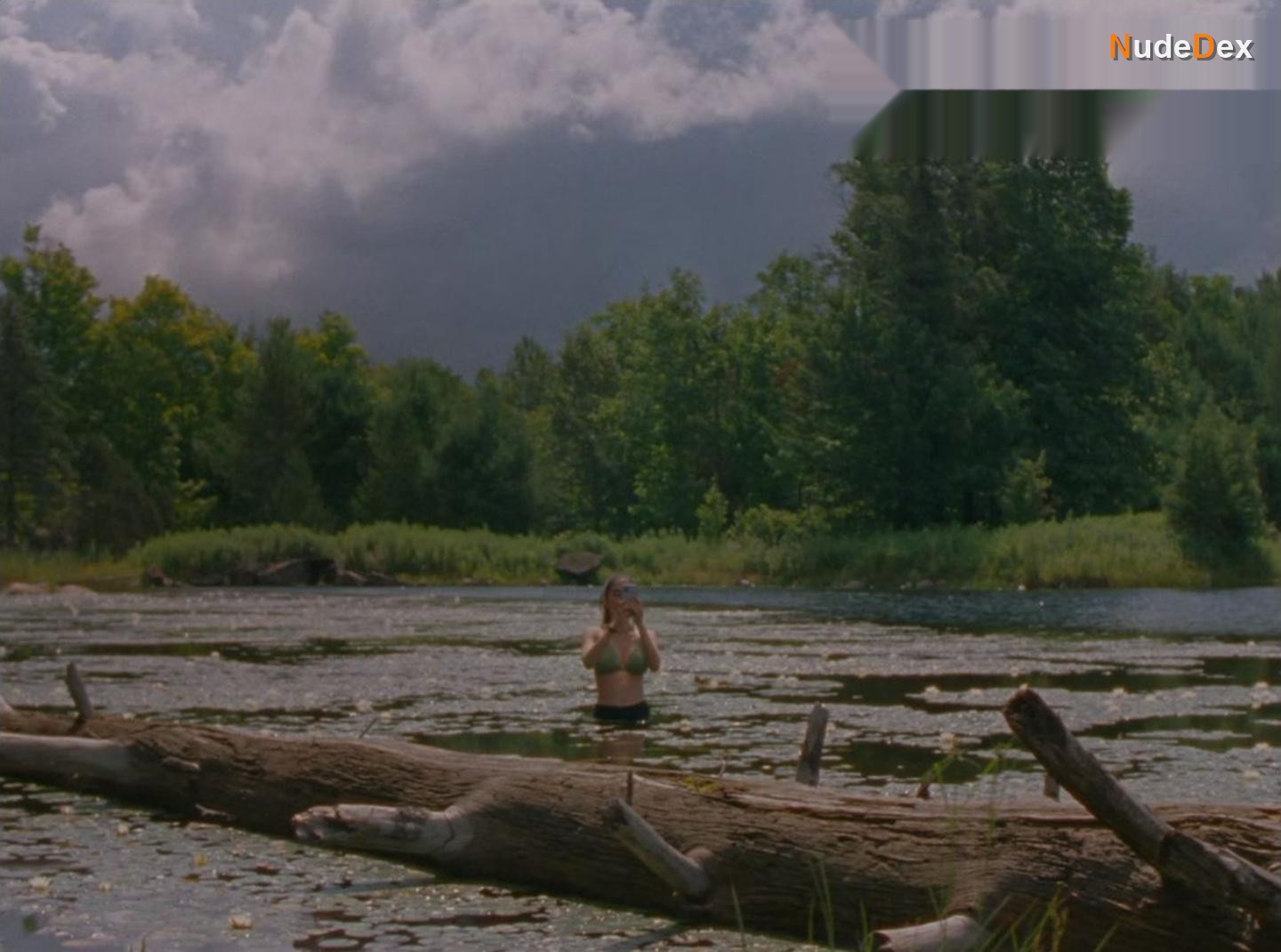 Sara Montpetit in Falcon Lake, photo 14