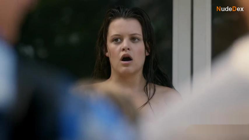 Sara Waisglass in Degrassi Next Class, photo 29