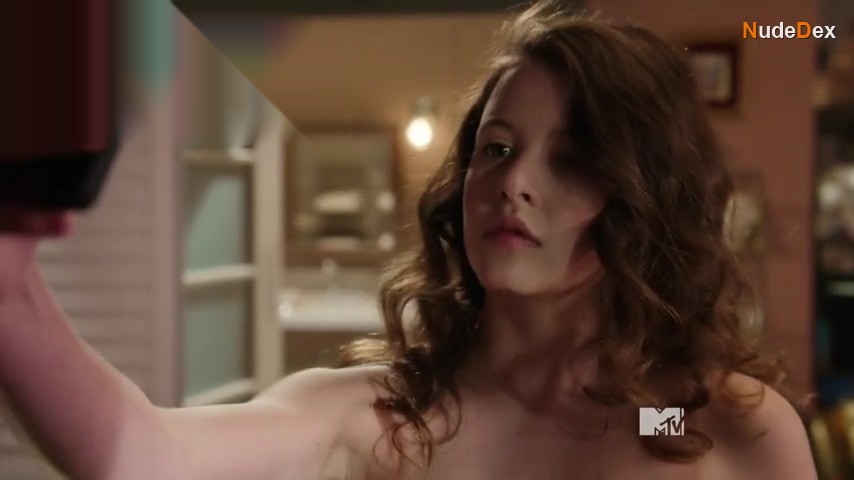 Sara Waisglass in Degrassi: The Next Generation, photo 11
