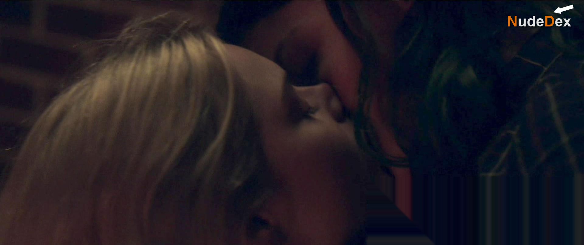 Sara West in Bad Girl, photo 15