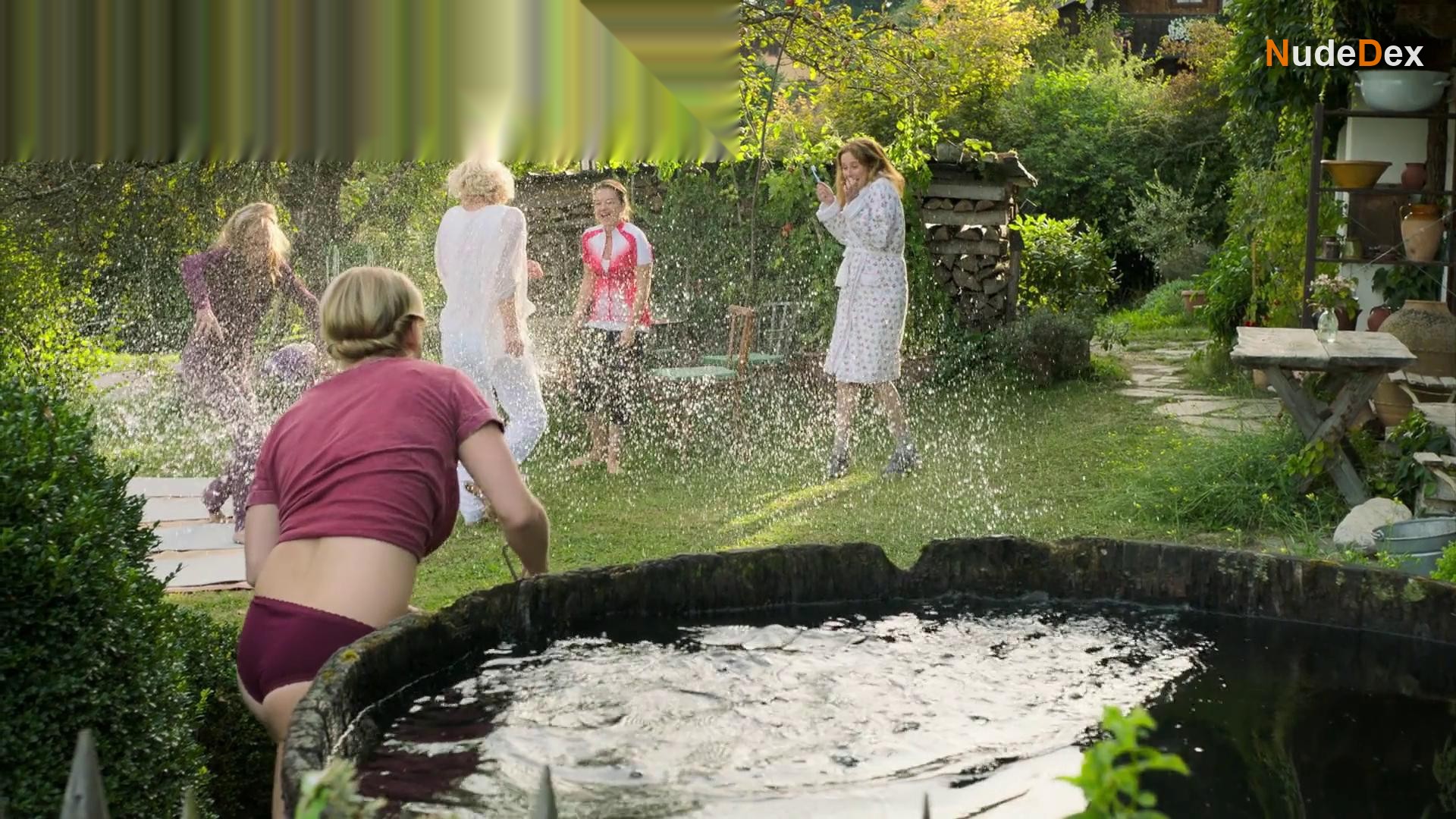 Saskia Vester in Wenn Frauen Ausziehen, photo 1