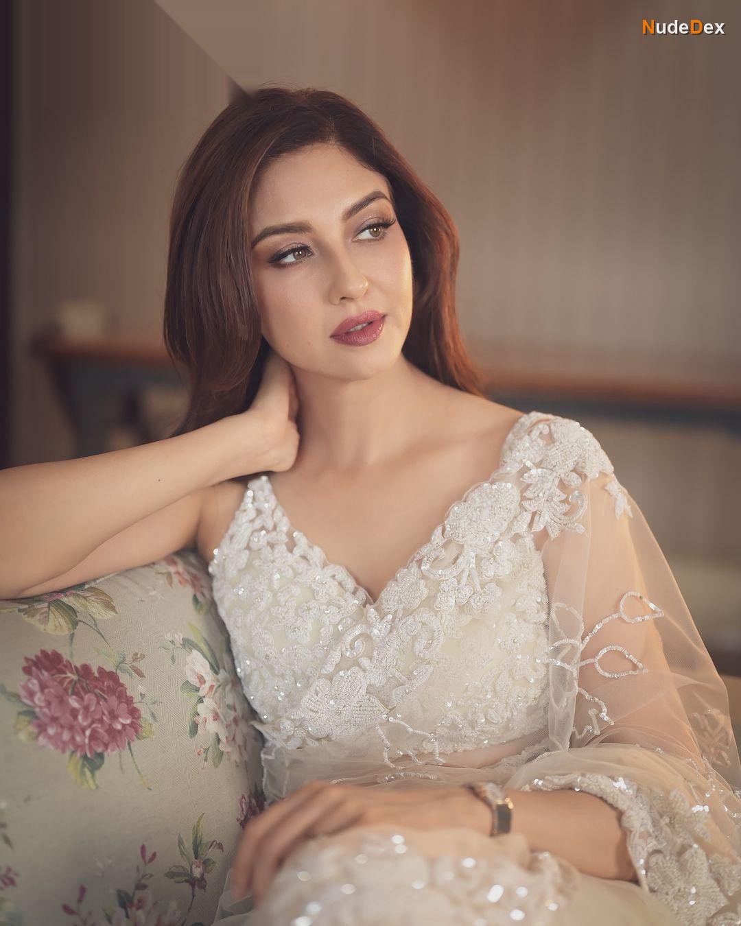 Saumya Tandon in Bhabhi Ji Ghar Par Akeli Hai, photo 1