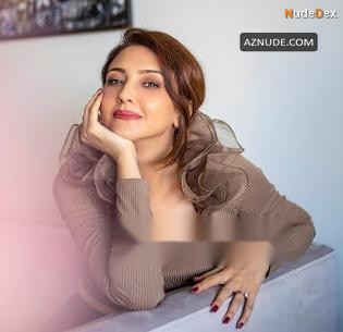 Saumya Tandon in Bhabhi Ji Ghar Par Akeli Hai, photo 29