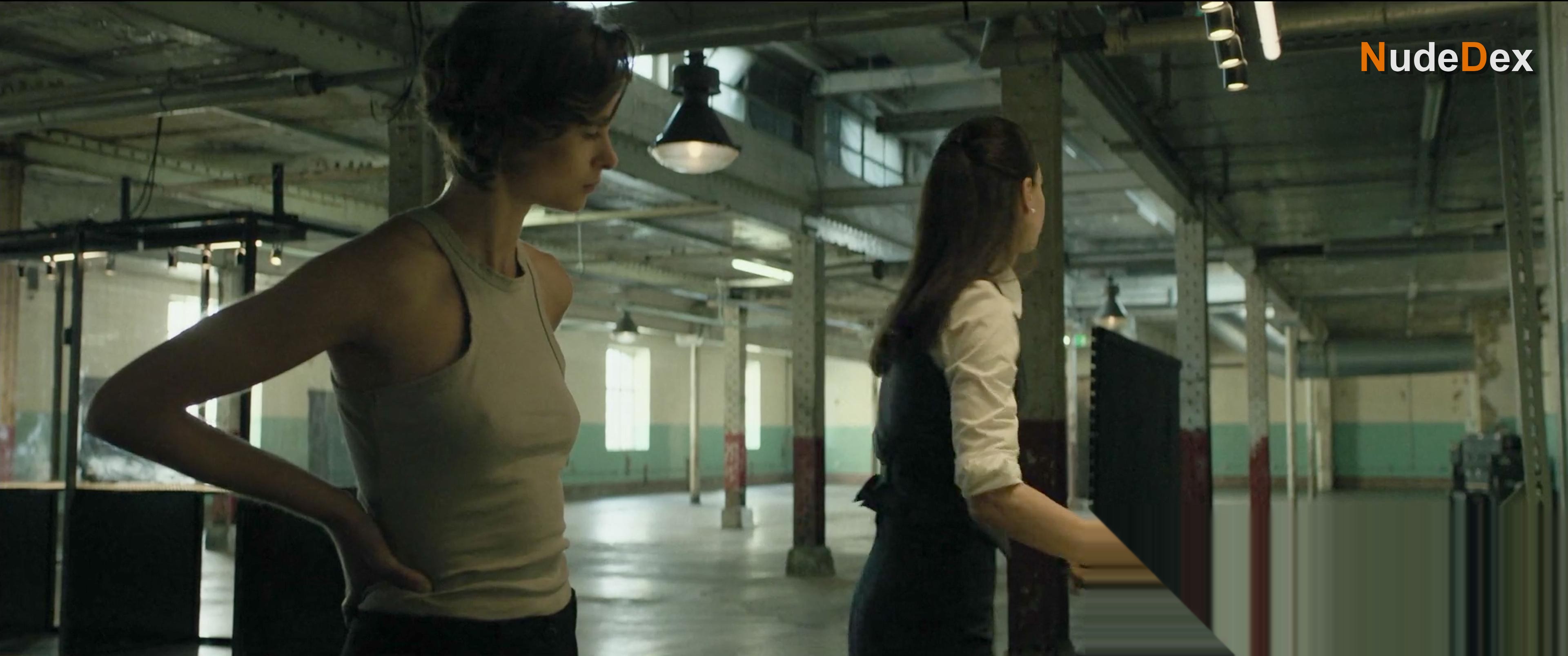 Saura Lightfoot Leon in The Agency, photo 5