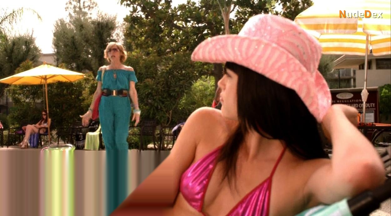 Selma Blair in Kath Kim, photo 1