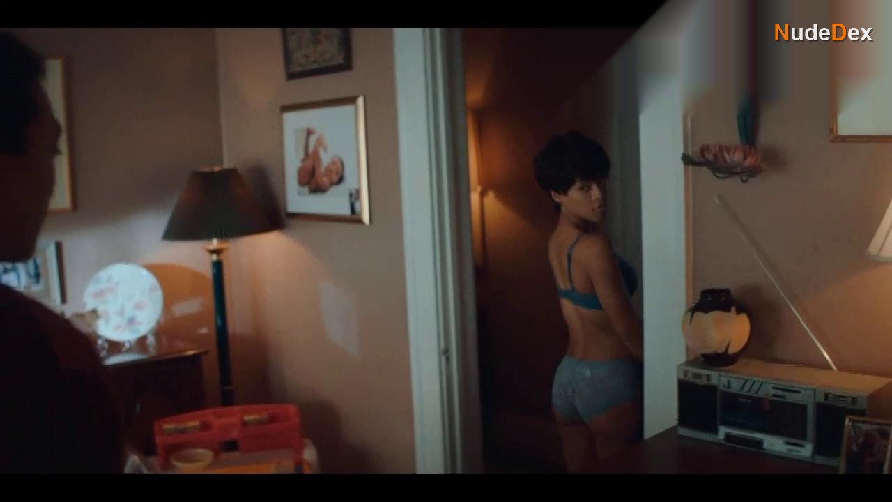Serayah in Bmf, photo 5