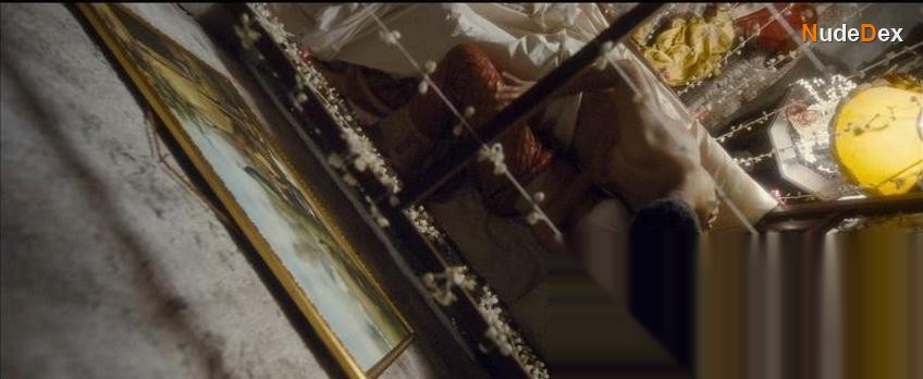 Shabana Azmi in Midnight S Children, photo 3