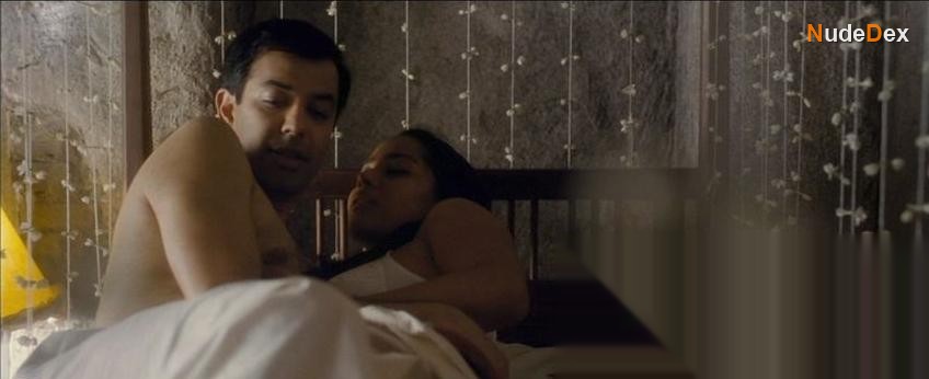 Shabana Azmi in Midnight S Children, photo 4