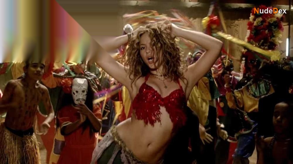 Hips Don't Lie in Hips Don T Lie, photo 2