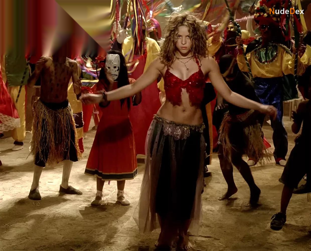 Hips Don't Lie in Hips Don T Lie, photo 4