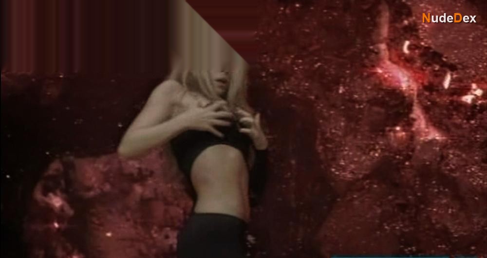 She Wolf in She Wolf, photo 9