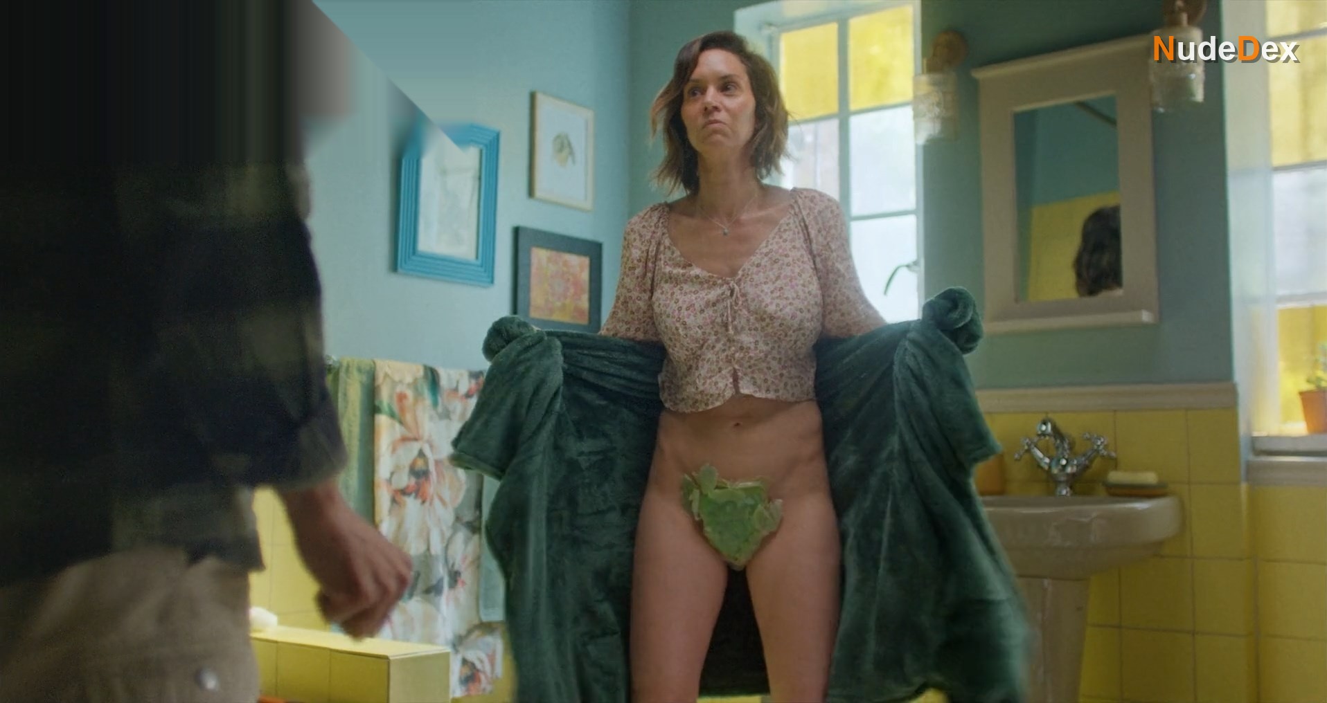 Shannon Esra in Do Your Worst, photo 2