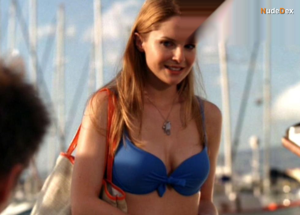 Shannon Lucio in Spring Break Shark Attack, photo 5