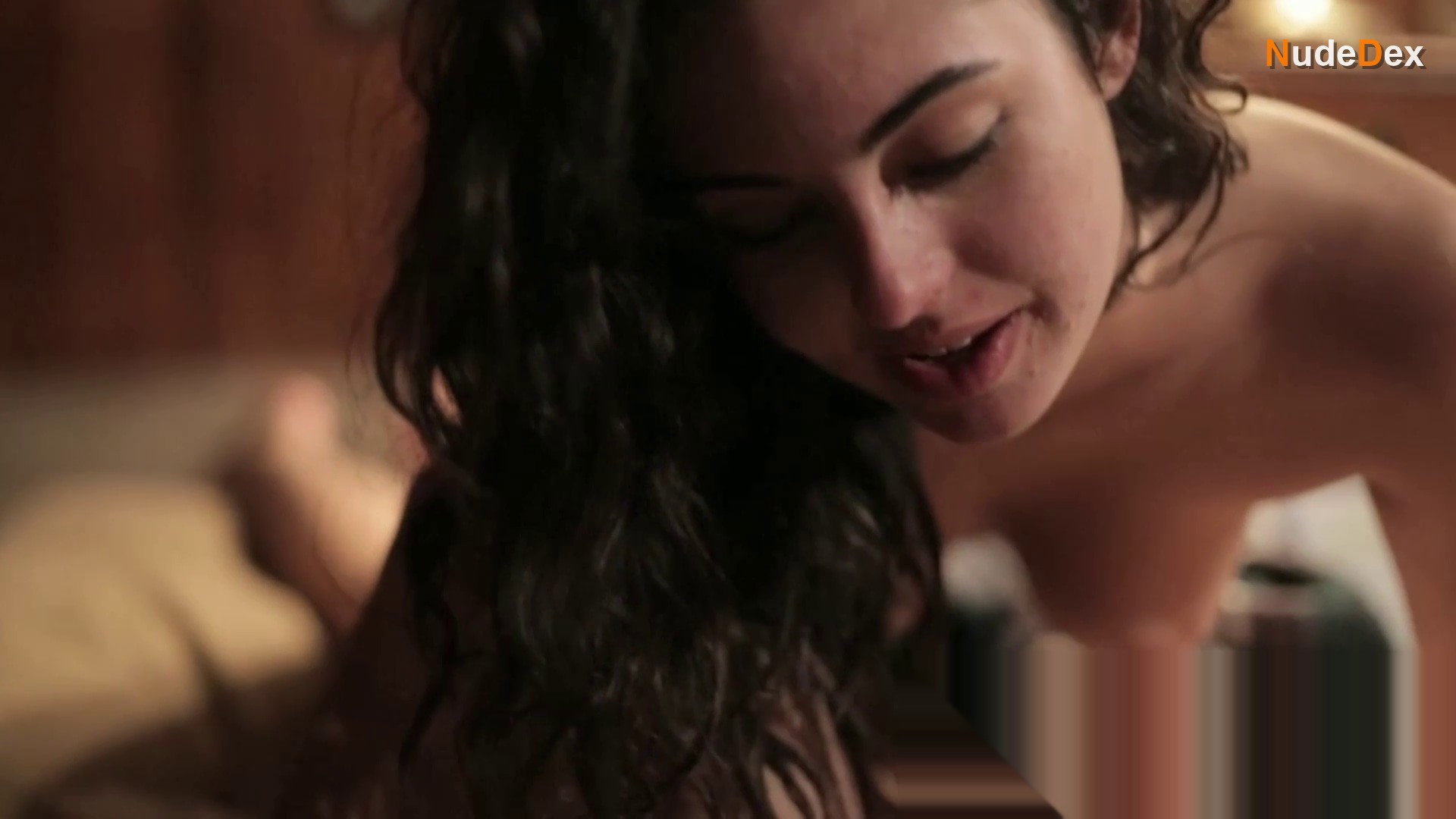 Shannon Sullivan in Biutalia S Roses, photo 2