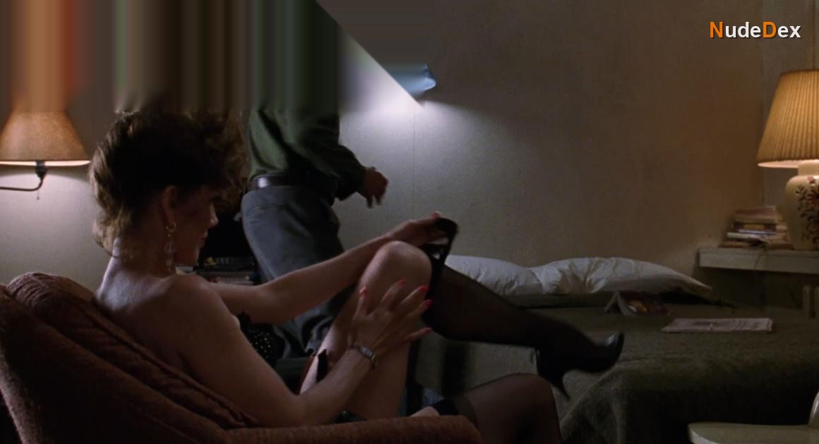 Shannon Wilcox in Frankie And Johnny
