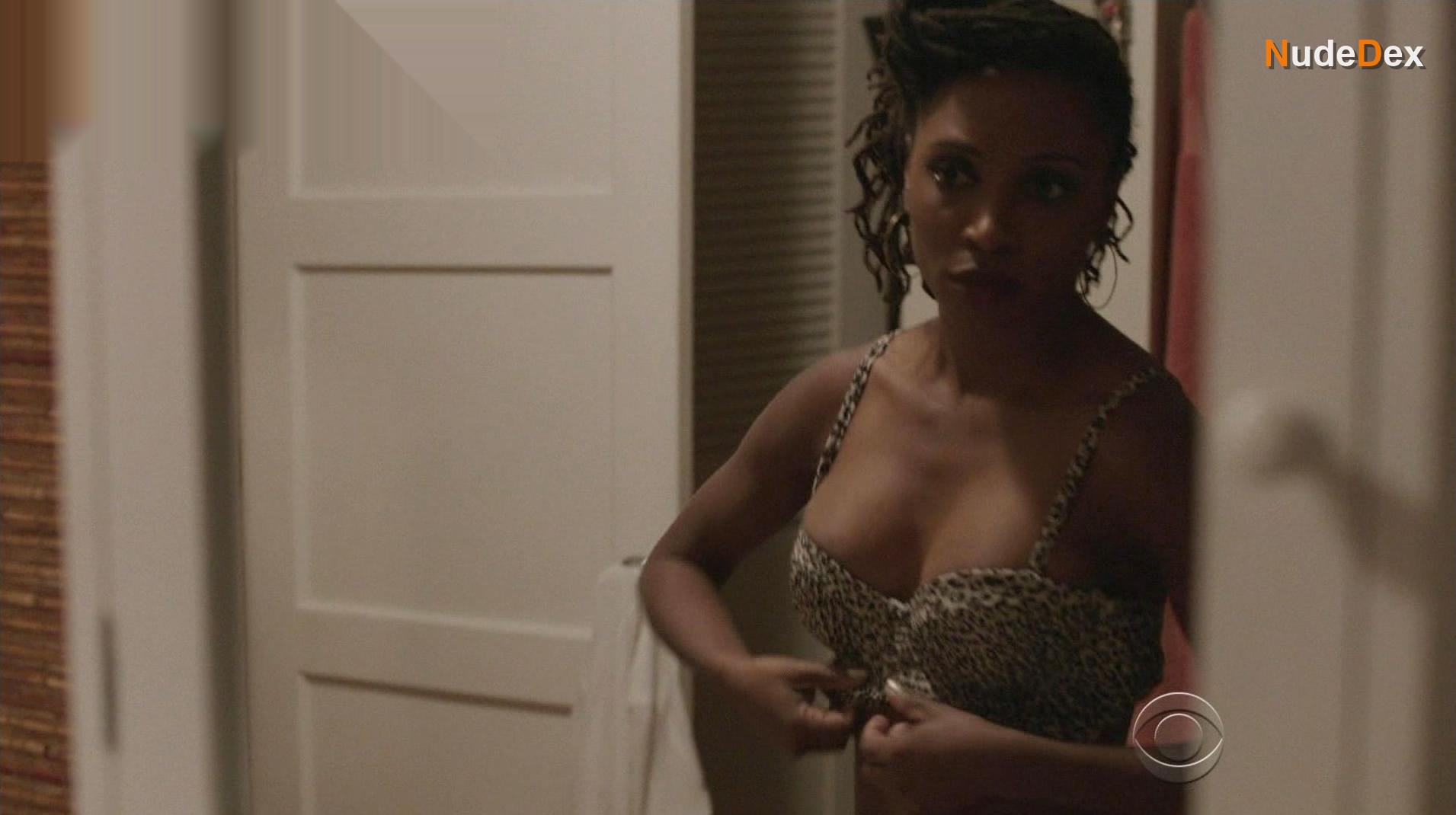 Shanola Hampton in Stalker, photo 1