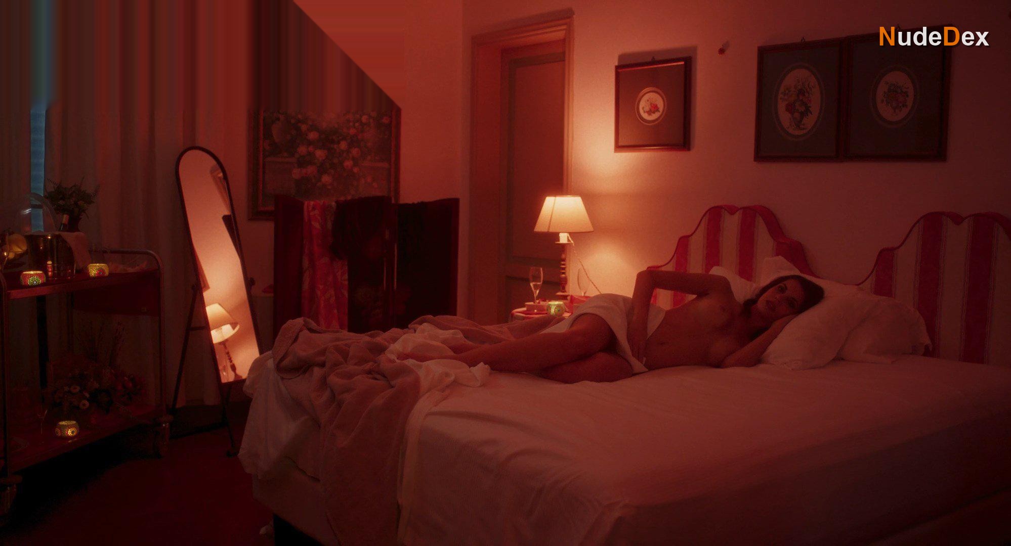 Sharon Alessandri in Lo Sguardo, photo 6