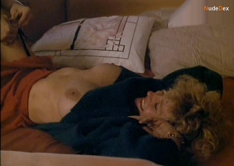 Sharon Farrell in Lonely Hearts, photo 1