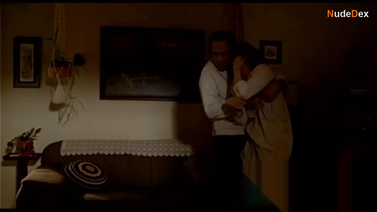 Sharon Farrell in Out Of The Blue, photo 5