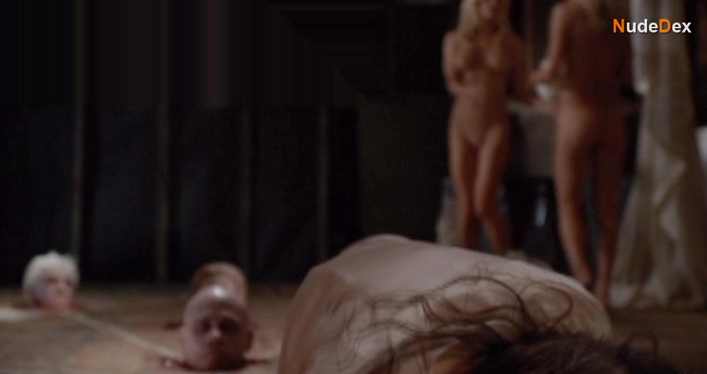 Shawnie Costello in Born, photo 7