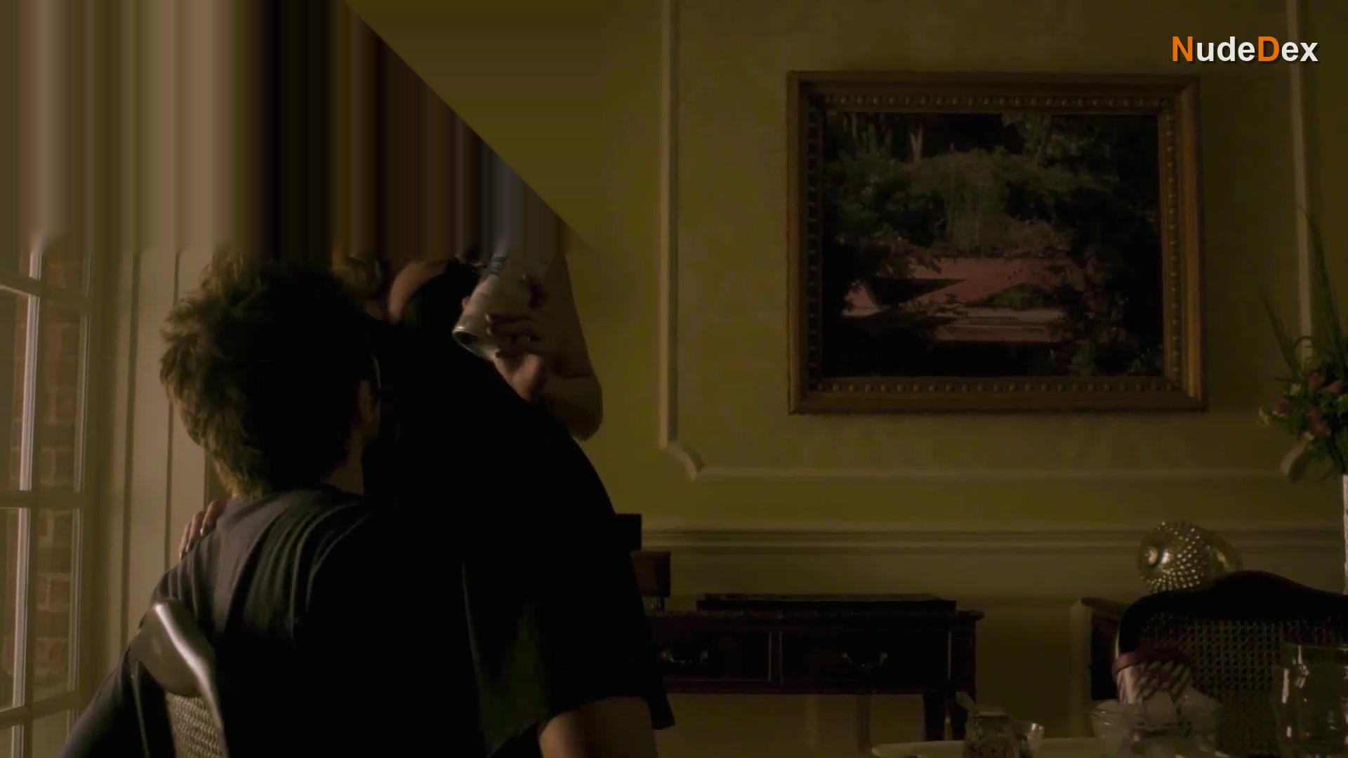 Shelley Hennig in The Secret Circle, photo 10