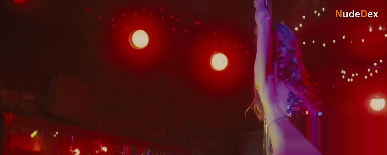 Sheri Moon Zombie in Halloween, photo 2