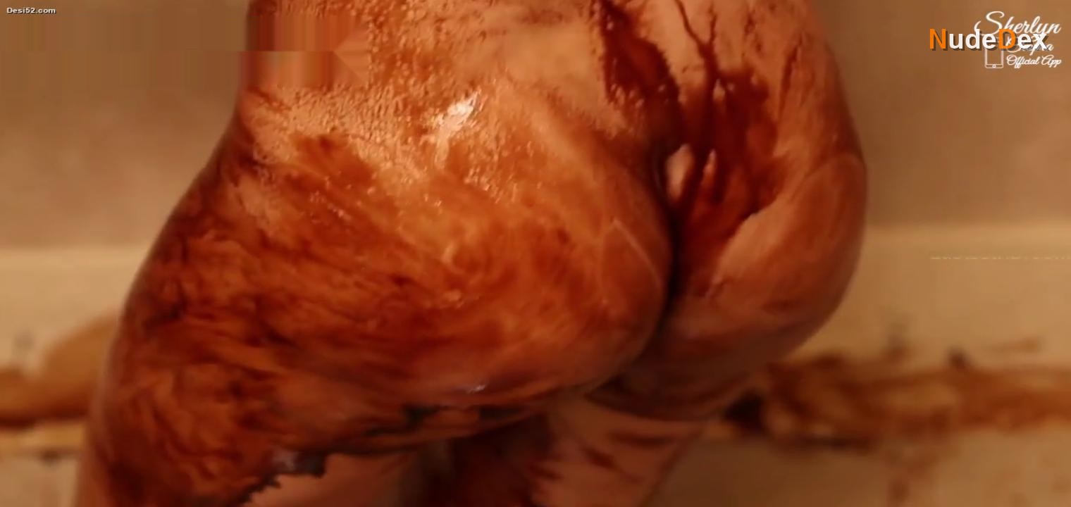 Sherlyn Chopra in Death By Chocolate, photo 6