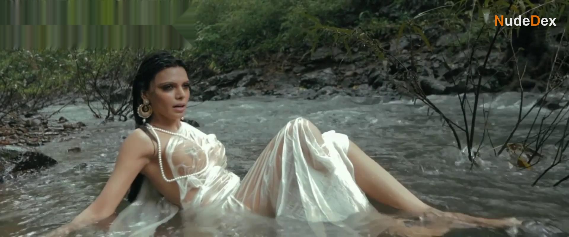 Sherlyn Chopra in Kamasutra 3d, photo 5