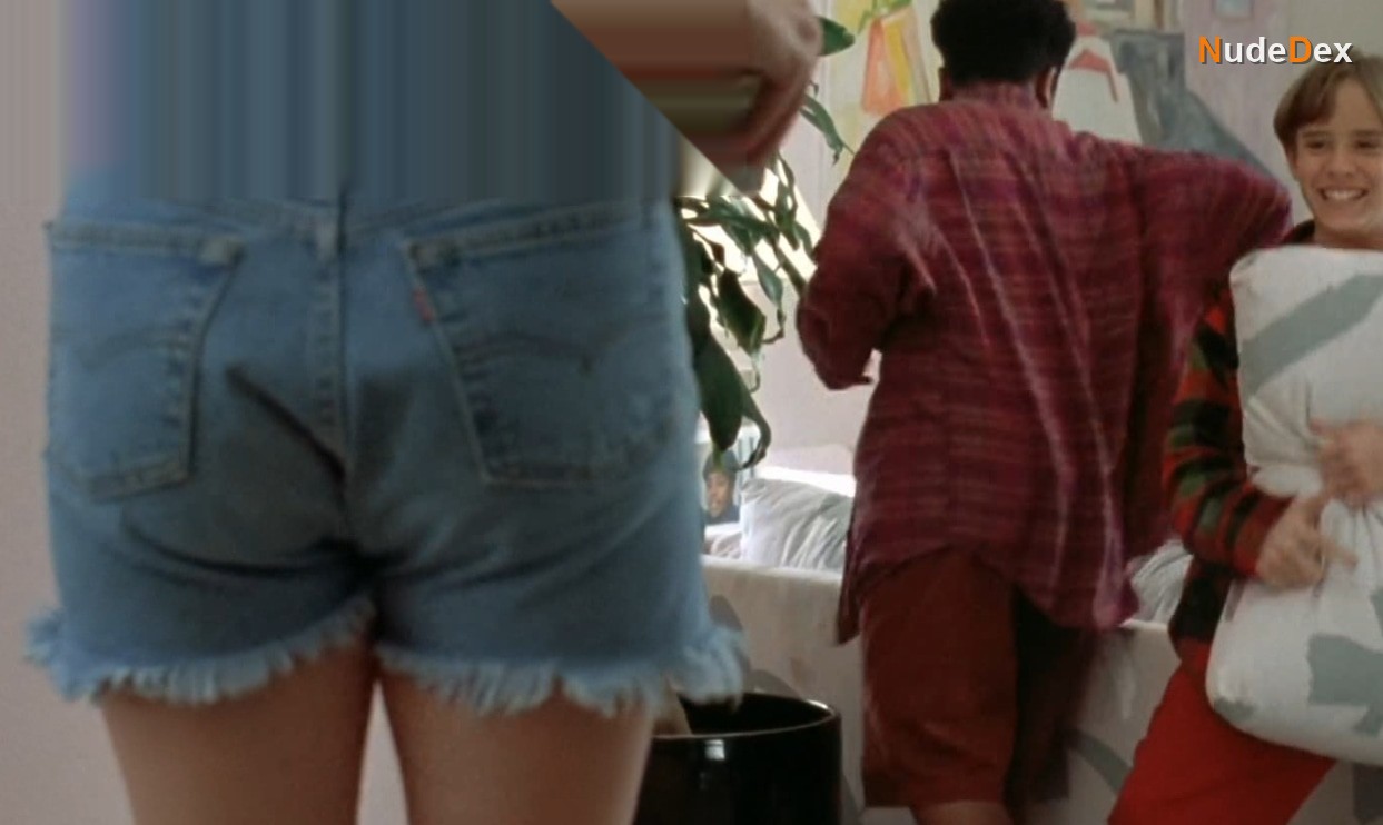Shevonne Durkin in Ghost In The Machine, photo 1