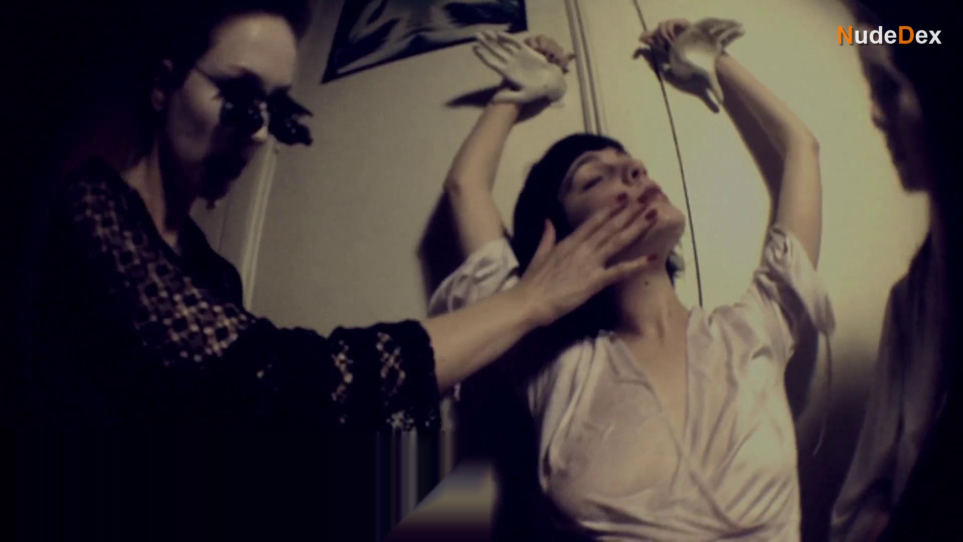 Shivabel Coeurnoir in Phantasmagoria 2 Labyrinths Of Blood, photo 4