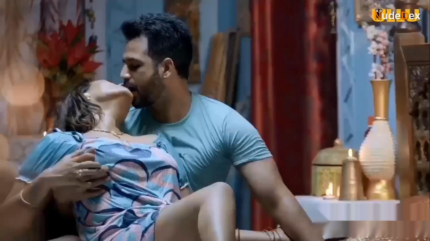 Shreya Tyagi in Charmsukh (jane Anjane Mein 5), photo 1