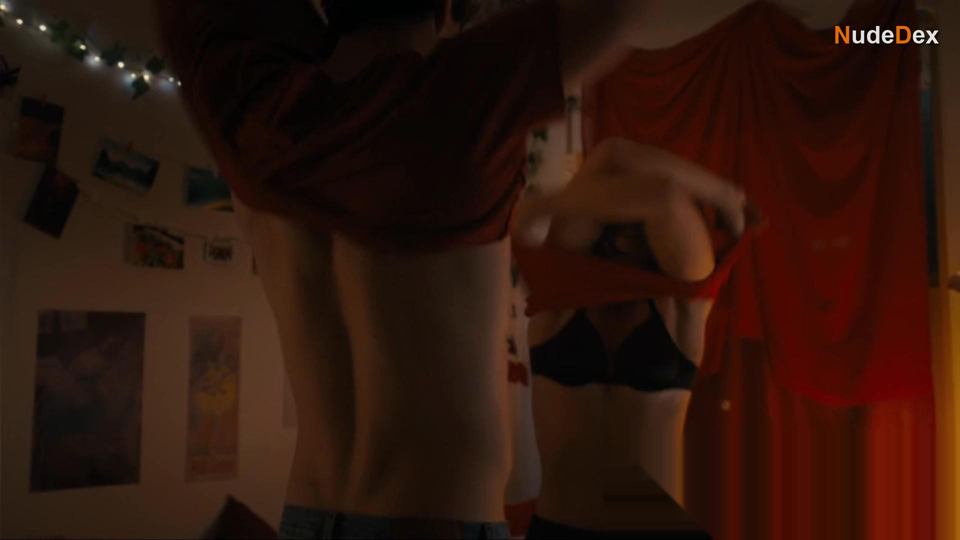 Siena Agudong in Sidelined 2: Intercepted, photo 10