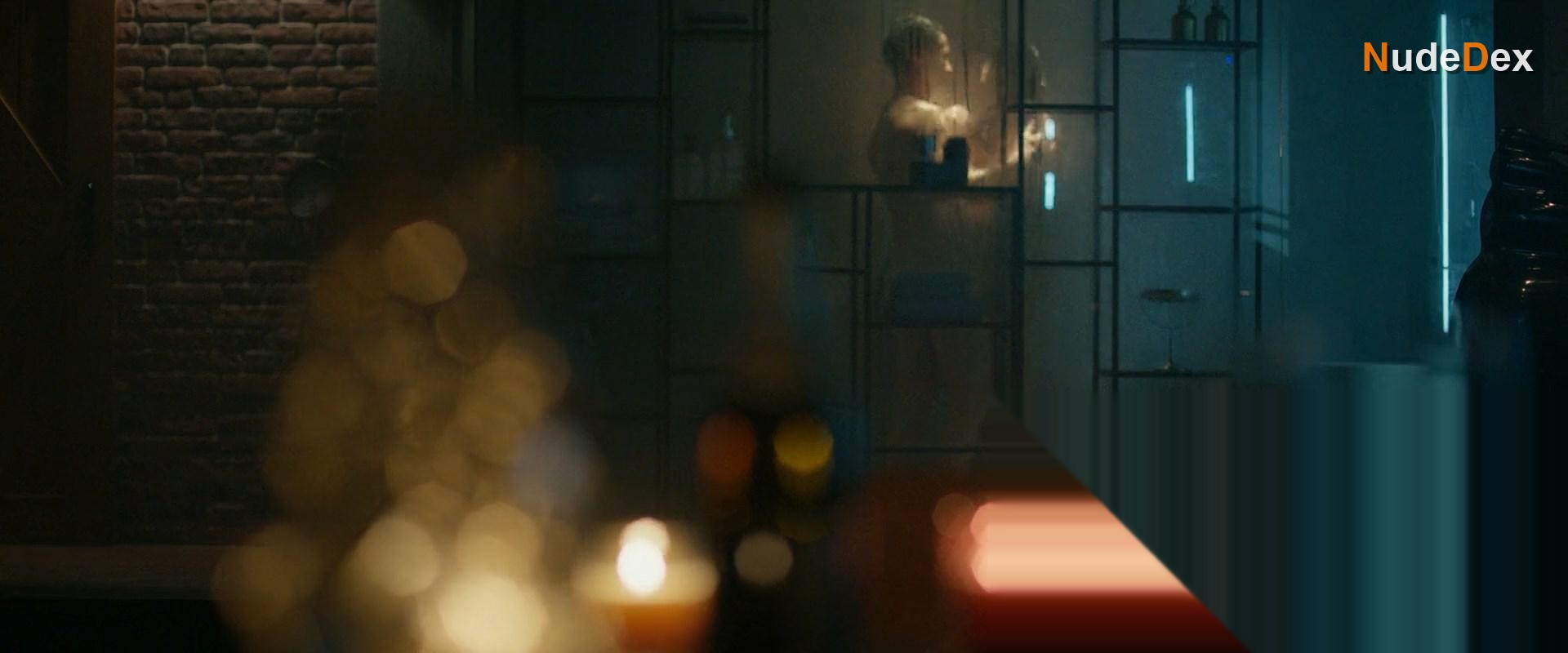 Strangers in Strangers, photo 5