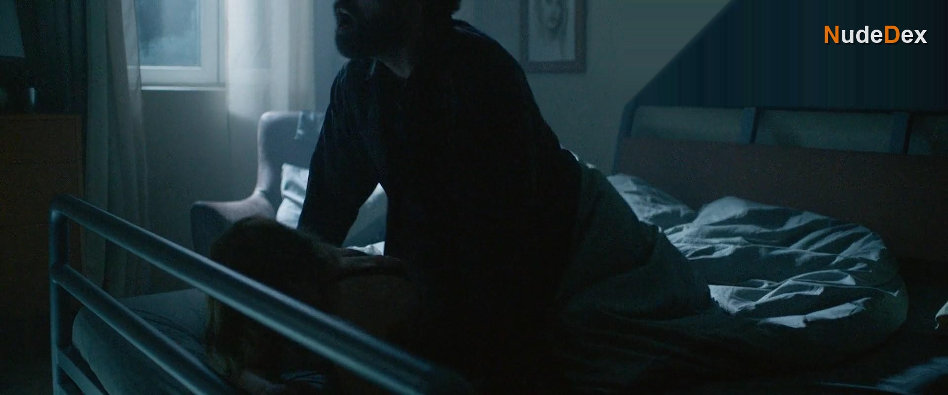 Strangers in Strangers, photo 21
