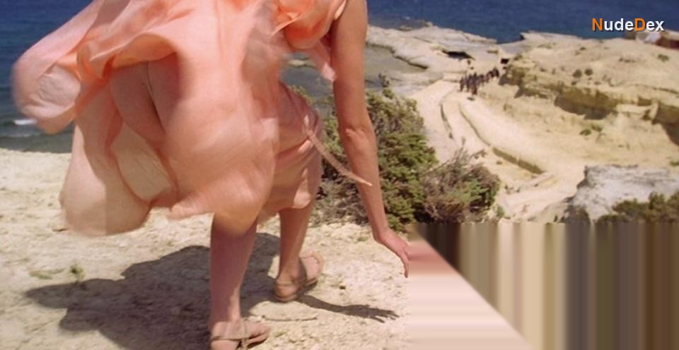 Sienna Guillory in Take A Girl Like You, photo 20