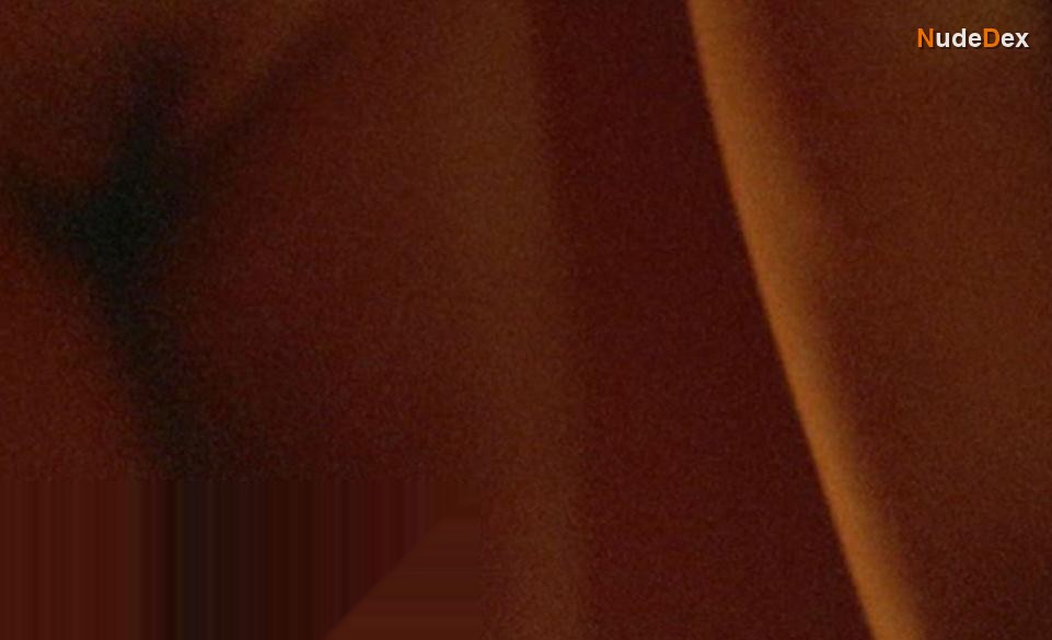 Sienna Guillory in The Principles Of Lust, photo 3